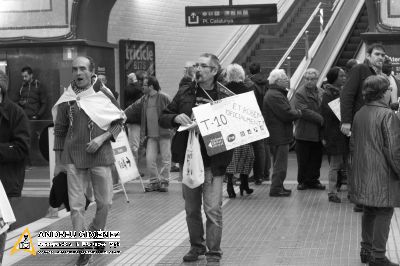 Protesta contra la pujada del preu del transport públic als FGC a Barcelona 26M