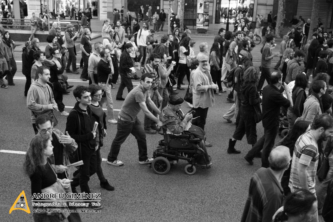 No Devem! No Paguem! De nosaltres Depèn!