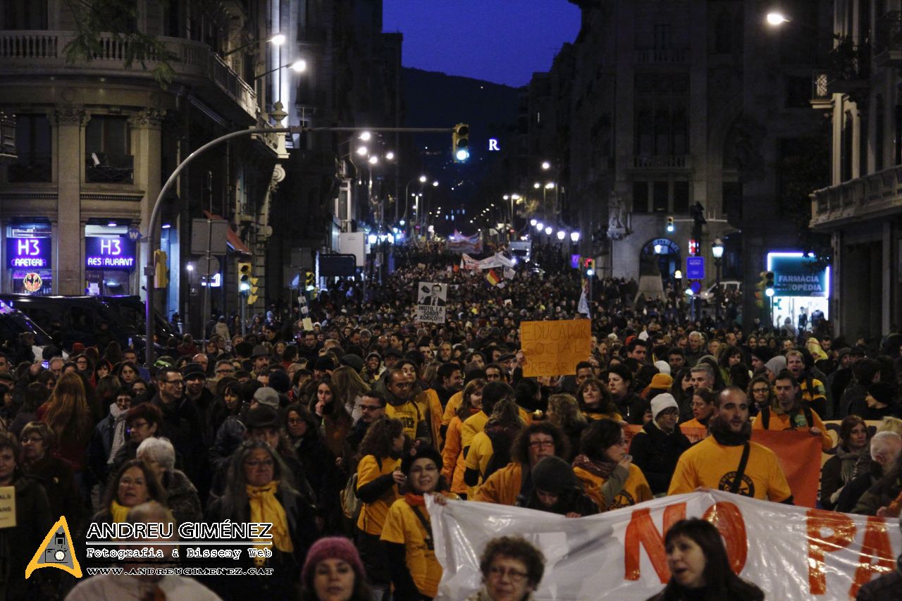 Fem-los fora 23F