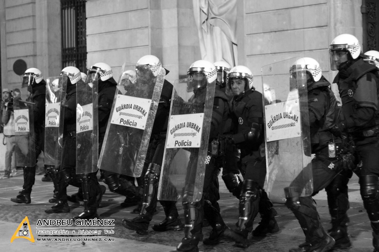 Manifestació a Barcelona en suport dels veïns de Gamonal