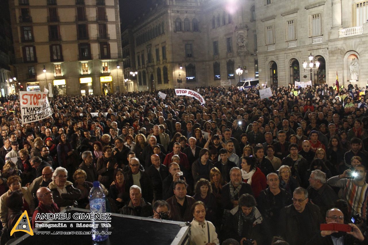 Protesta contra la pujada del preu del transport públic a Barcelona 15M