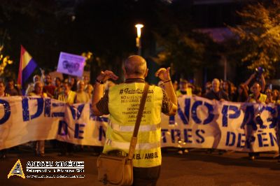 No Devem! No Paguem! De nosaltres Depèn!