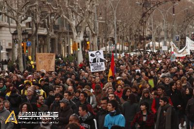 Fem-los fora 23F