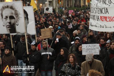 Fem-los fora 23F