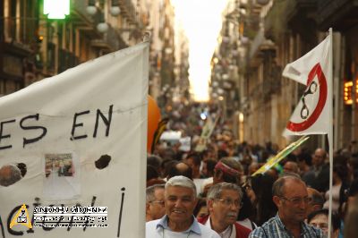 Nou Barris cabrejada diu Prou!