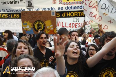 Nou Barris cabrejada diu Prou!