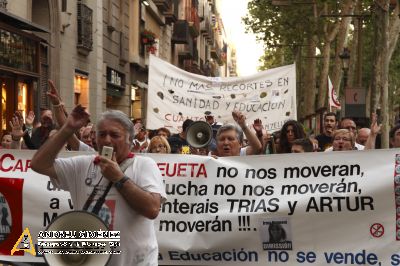 Nou Barris cabrejada diu Prou!