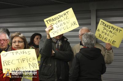 Protesta contra l’encariment del preu del transport públic 