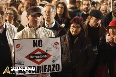 Protesta contra la pujada del preu del transport públic a Barcelona 15M