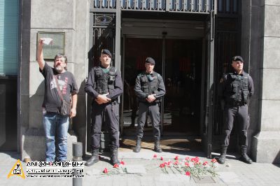 Protesta massiva contra les detencions 20S